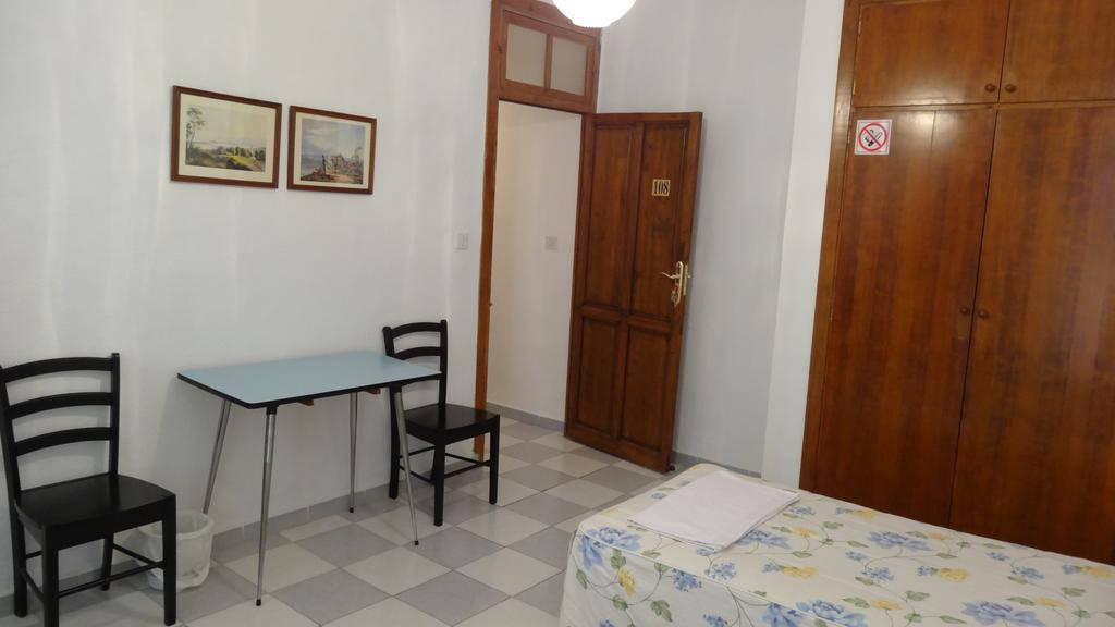Pension Olympia Granada Phòng bức ảnh