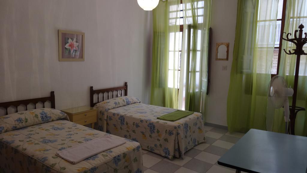 Pension Olympia Granada Phòng bức ảnh